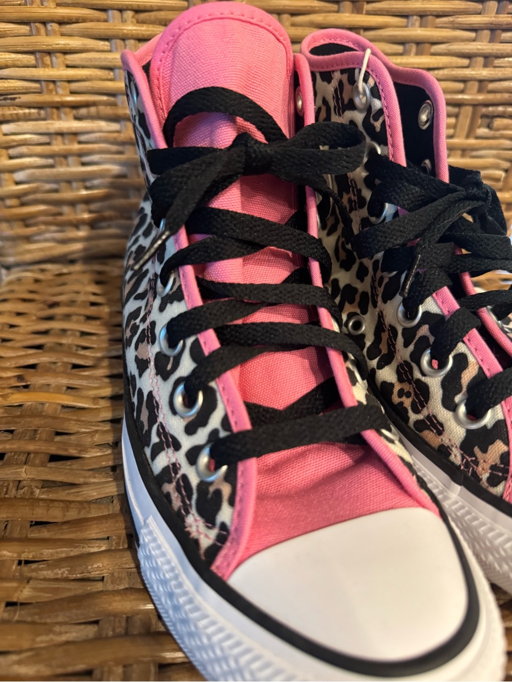 Converse Chuck Taylor All Star Leopard Print High Top - Pink Trim - Picture 5 of 7